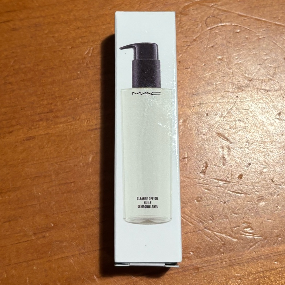 MAC Cleanse Off Oil - Picture 6 of 15